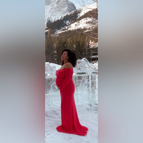 RED MAXI MATERNITY DRESS - Picture 4 of 5